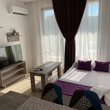 Harisma Apartment Kavatsi,索佐波尔 外观 照片
