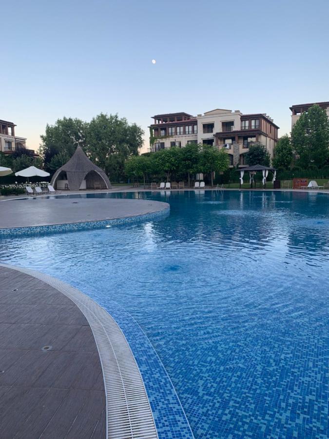Harisma Apartment Kavatsi,索佐波尔 外观 照片