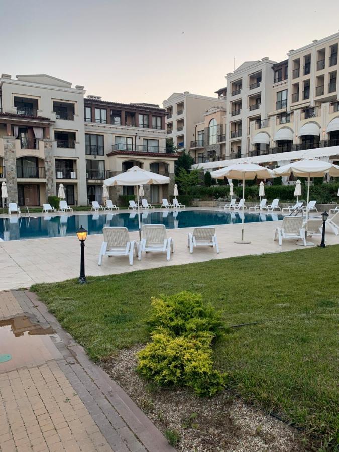 Harisma Apartment Kavatsi,索佐波尔 外观 照片