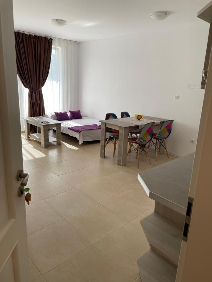 Harisma Apartment Kavatsi,索佐波尔 外观 照片